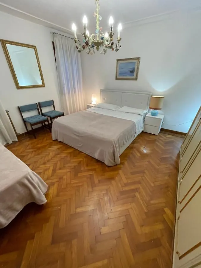 Casa de hóspedes King'S Garden Hotel Veneza